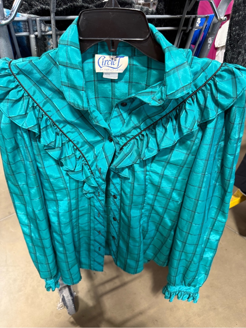 Circle T Emerald Green Ruffled Button-blouse - Picture 7 of 9
